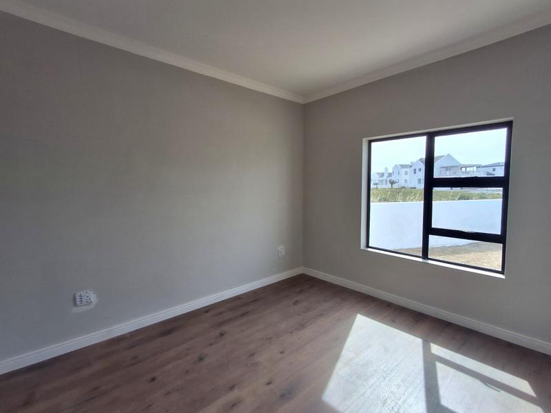 3 Bedroom Property for Sale in Sandy Point Western Cape